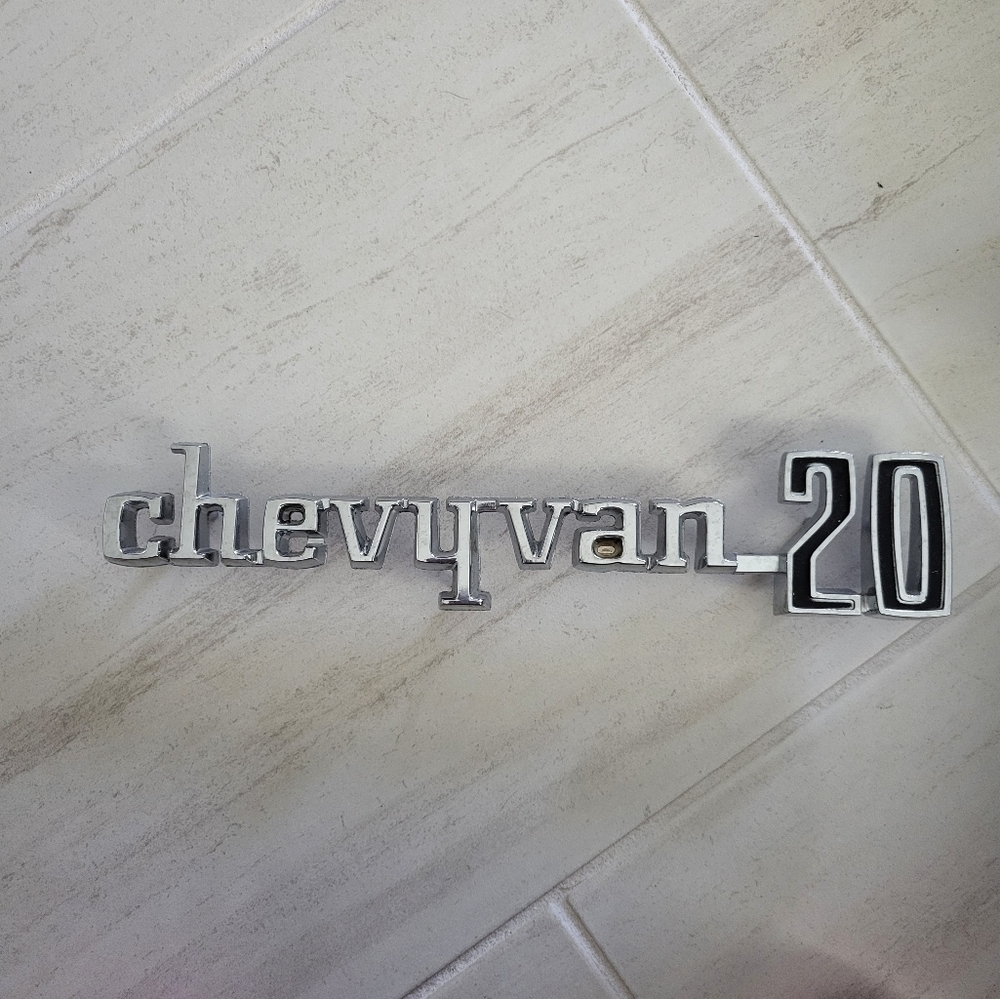 ChevyVan 20 Emblem